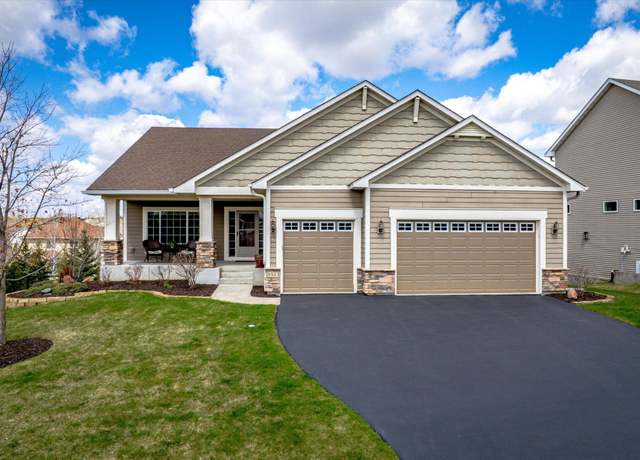 Property at 8933 197th St W, Lakeville, MN 55044, 4 beds, 3 baths