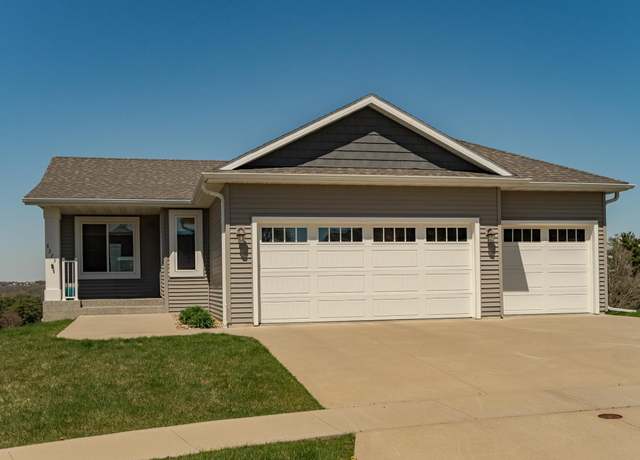 Property at 3323 Turnberry Ln SE, Rochester, MN 55904, 4 beds, 3 baths