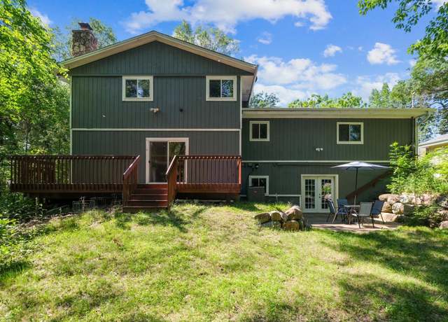 Property at 712 Country Pl, Burnsville, MN 55337, 4 beds, 3 baths