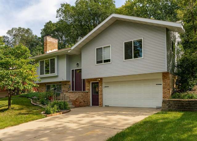 Property at 2522 Northern Hills Ct NE, Rochester, MN 55906, 3 beds, 2 baths