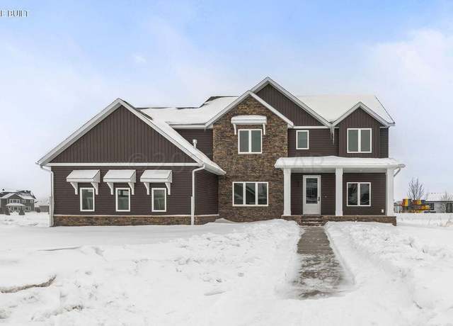 Property at 2836 Rivers Bend Dr E, West Fargo, ND 58078, 4 beds, 3 baths
