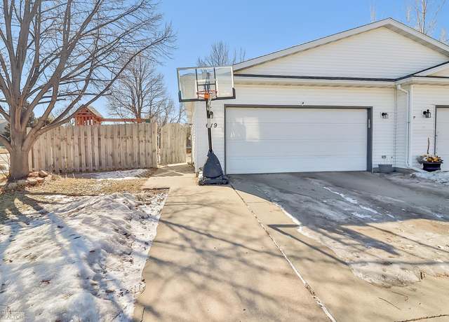 Property at 619 38th Ave S, Moorhead, MN 56560, 3 beds, 2 baths