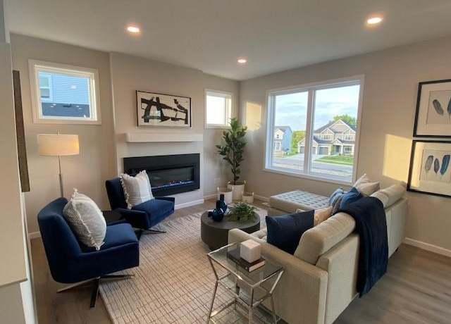 Property at 14570 Kingsview Ln N, Dayton, MN 55327, 6 beds, 4 baths