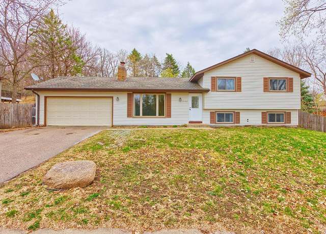 Property at 8165 137th St W, Apple Valley, MN 55124, 3 beds, 2 baths