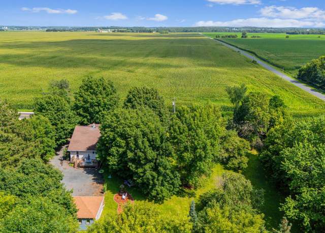 Property at 1806 100th Ave, Garfield Twp, WI 54009, 3 beds, 2 baths
