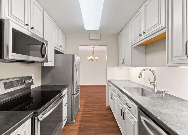 Property at 2690 Oxford St N #201, Roseville, MN 55113, 2 beds, 2 baths