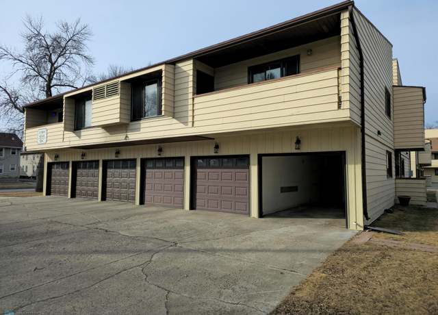 Property at 820 10th St S Unit C20, Fargo, ND 58103, 2 beds, 2 baths
