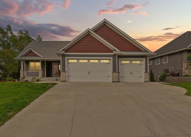Property at 1939 Legacy Dr, Faribault, MN 55021, 4 beds, 3 baths