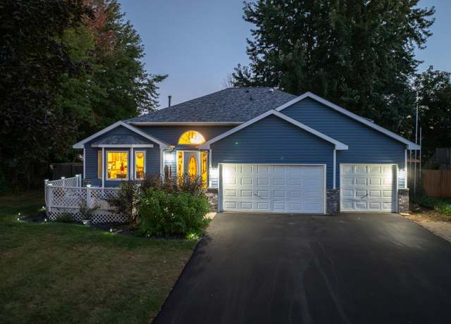 Property at 7085 Lower 94th St S, Cottage Grove, MN 55016, 4 beds, 2 baths