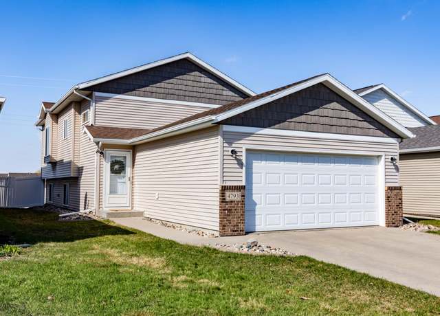 Property at 4793 50th Ave S, Fargo, ND 58104, 3 beds, 2 baths