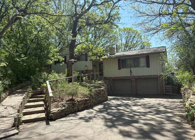 Property at 8929 36th St N, Lake Elmo, MN 55042, 3 beds, 2 baths