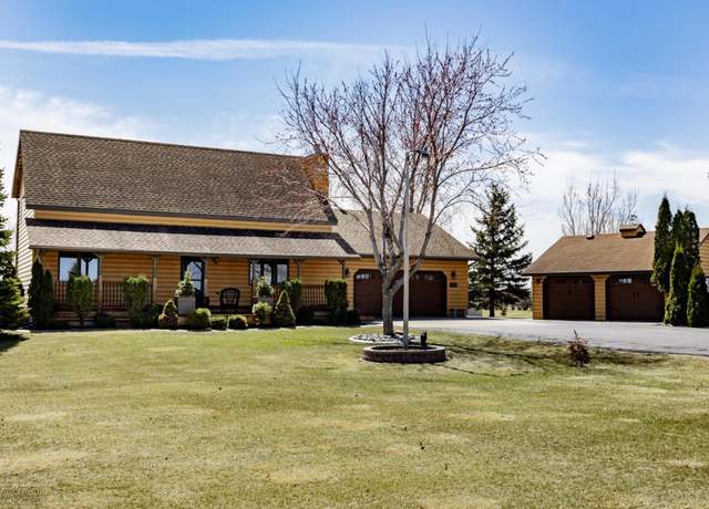 Property at 7002 100th Ave S, Horace, ND 58047, 4 beds, 2 baths