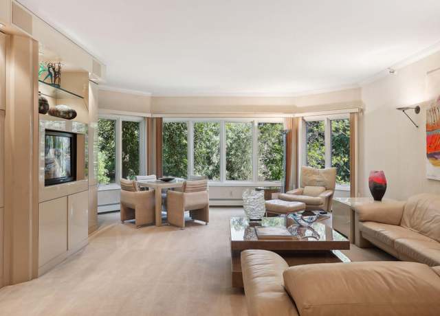 Property at 12700 Sherwood Pl #102, Minnetonka, MN 55305, 2 beds, 2 baths