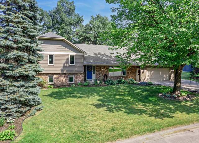 Property at 2680 Holly Ln N, Plymouth, MN 55447, 4 beds, 3 baths