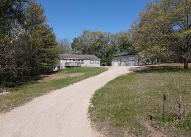Property at W5435 County Road V, Durand, WI 54736, 5 beds, 2 baths