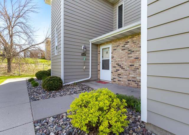 Property at 4488 Cinnamon Ridge Trl Unit B, Eagan, MN 55122, 2 beds, 1 bath