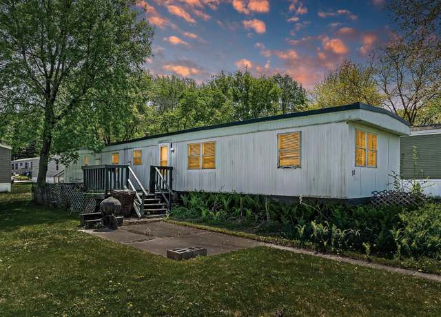 Property at 501 W Forest St #18, Belle Plaine, MN 56011, 3 beds, 1 bath