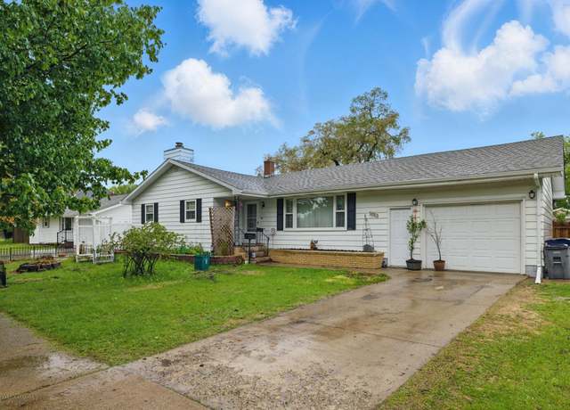 Property at 1013 15 1/2 St N, Moorhead, MN 56560, 4 beds, 2 baths