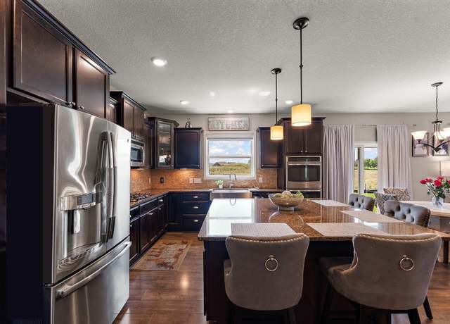 Property at 7169 Martin Farms Ave, Otsego, MN 55330, 5 beds, 5 baths