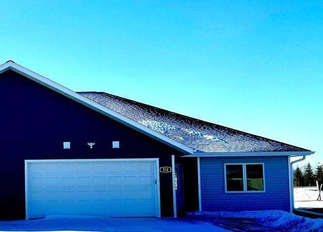 Property at 512 Garfield St SE, Warroad, MN 56763, 2 beds, 2 baths