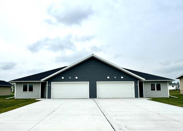 Property at 512 Garfield St SE, Warroad, MN 56763, 2 beds, 2 baths