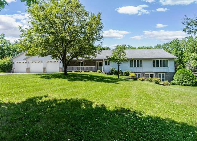 Property at 1106 Birch Ave, Alexandria, MN 56308, 5 beds, 4 baths