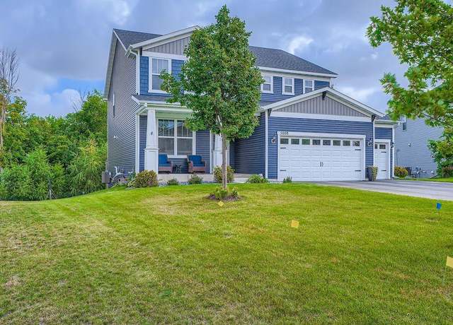 Property at 5008 Trillium Cv NE, Prior Lake, MN 55372, 4 beds, 3 baths