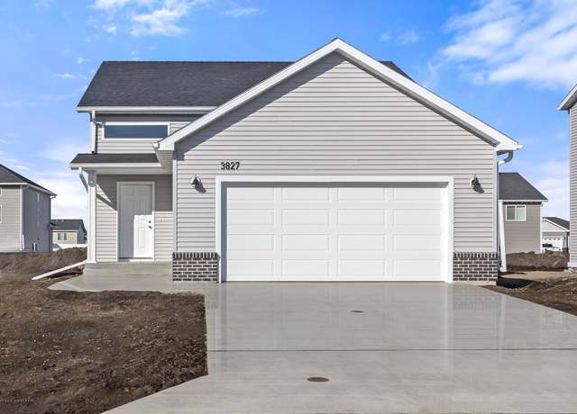 Property at 3827 19th St S, Moorhead, MN 56560, 4 beds, 2 baths