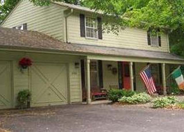 Property at 4261 Winchester Ct, Minnetonka, MN 55345, 4 beds, 3 baths