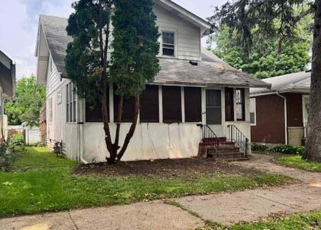 Property at 1023 Edmund Ave, Saint Paul, MN 55104, 3 beds, 1 bath