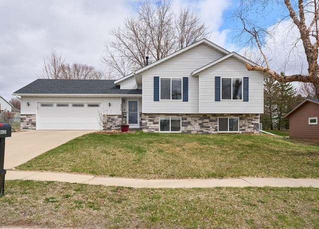 Property at 4425 57th St NW, Rochester, MN 55901, 3 beds, 2 baths
