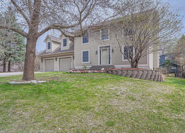 Property at 9599 Brookview Cir, Woodbury, MN 55125, 4 beds, 3 baths