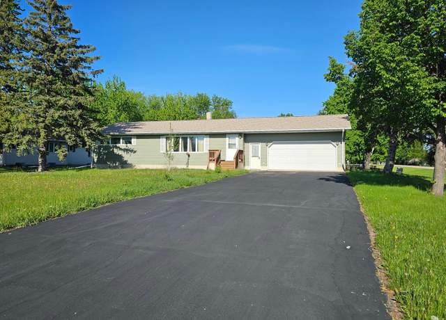 Property at 302 Sherwood Ave N, Thief River Falls, MN 56701, 2 beds, 2 baths
