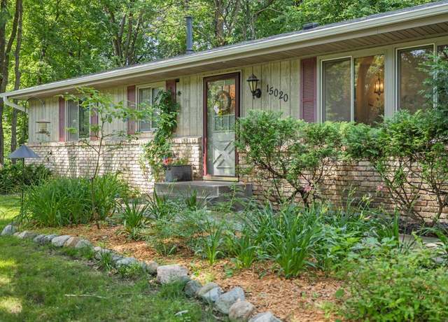 Property at 15020 Eileen Cir, Burnsville, MN 55306, 3 beds, 2 baths
