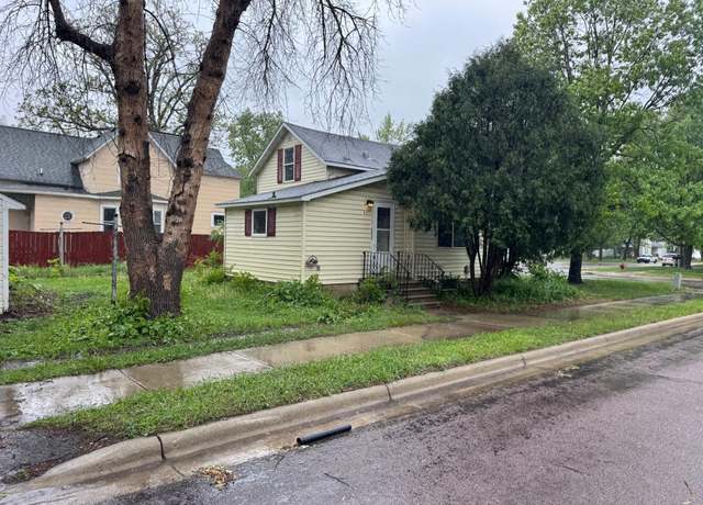 Property at 605 Division St W, Faribault, MN 55021, 2 beds, 1 bath