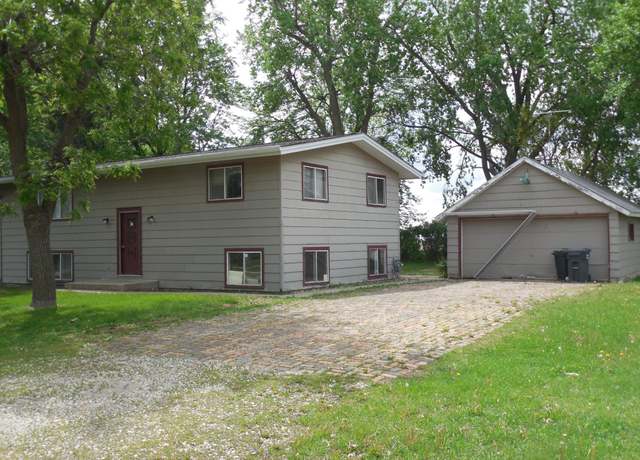 Property at 402 6th Ave, Round Lake, MN 56167, 3 beds, 2 baths