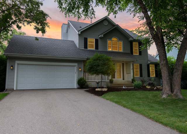 Property at 16344 Millford Dr, Eden Prairie, MN 55347, 3 beds, 4 baths