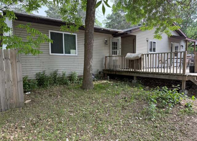 Property at 806 Central Ave N, Park Rapids, MN 56470, 3 beds, 2 baths