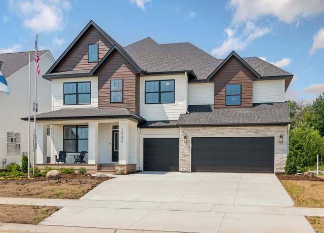 Property at 10399 Shadyview Pl N, Maple Grove, MN 55311, 5 beds, 5 baths