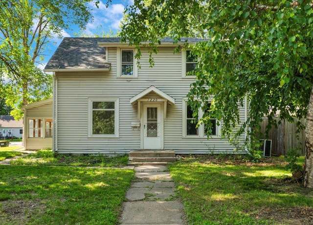 Property at 1220 Campbell Ave NW, Willmar, MN 56201, 3 beds, 2 baths