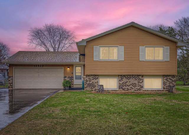 Property at 12923 Taylor St NE, Blaine, MN 55434, 3 beds, 2 baths