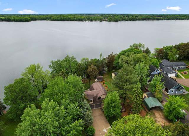 Property at 25020 E Cedar Lake Dr, New Prague, MN 56071, 3 beds, 4 baths