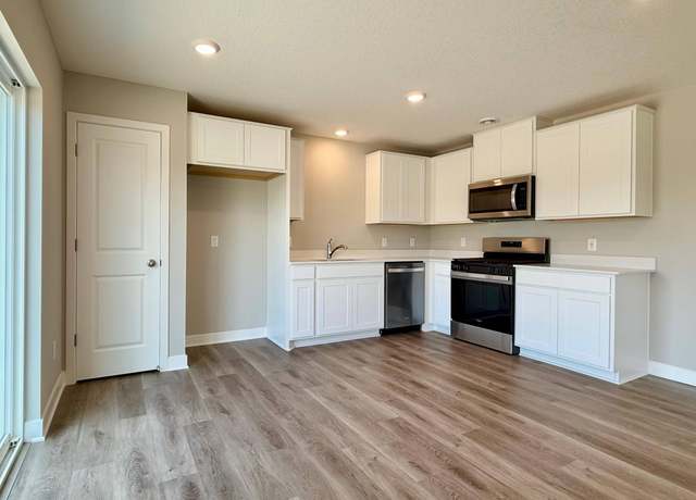 Property at 13633 Ringneck Way, Rogers, MN 55374, 3 beds, 3 baths