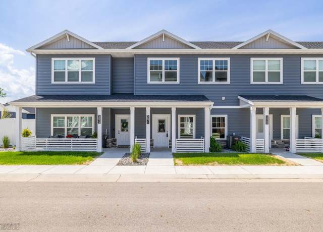 Property at 5877 41 St S, Fargo, ND 58104, 3 beds, 3 baths