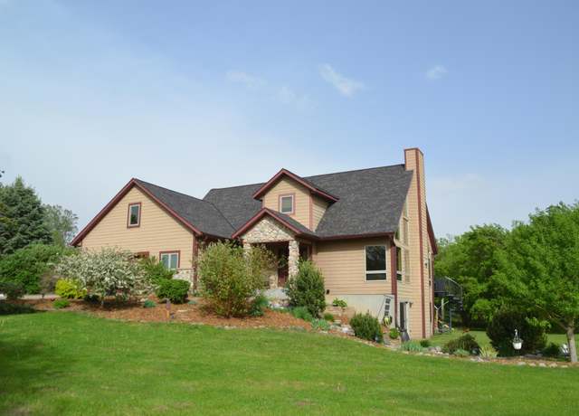 Property at W11085 470th Ave, Oak Grove Twp, WI 54021, 2 beds, 2 baths