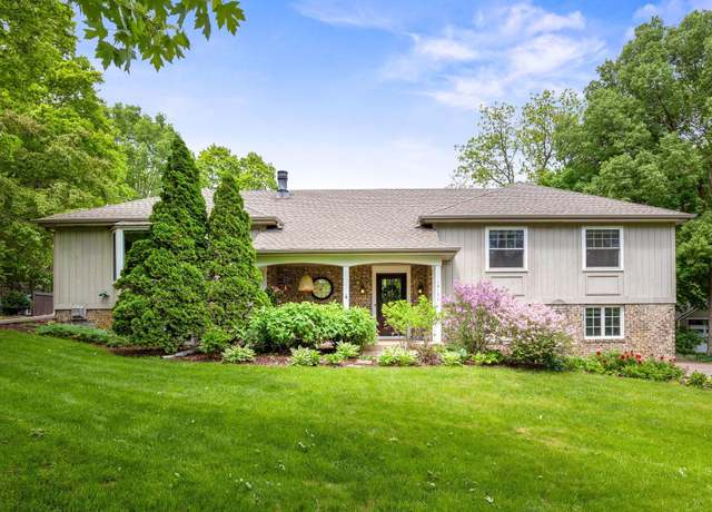 Property at 18120 Hummingbird Rd, Deephaven, MN 55391, 3 beds, 3 baths