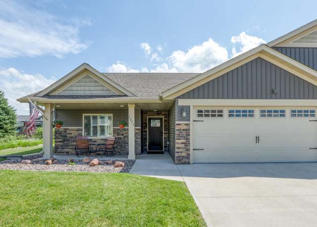 Property at 1273 Parkland Dr, Chippewa Falls, WI 54729, 3 beds, 2 baths