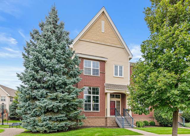 Property at 8137 Oakview Ln N, Maple Grove, MN 55369, 3 beds, 3 baths