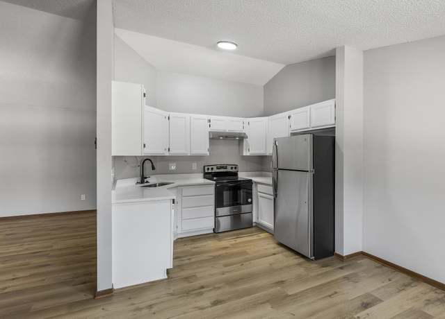 Property at 1570 Wheelock Ln #301, Saint Paul, MN 55117, 2 beds, 1 bath