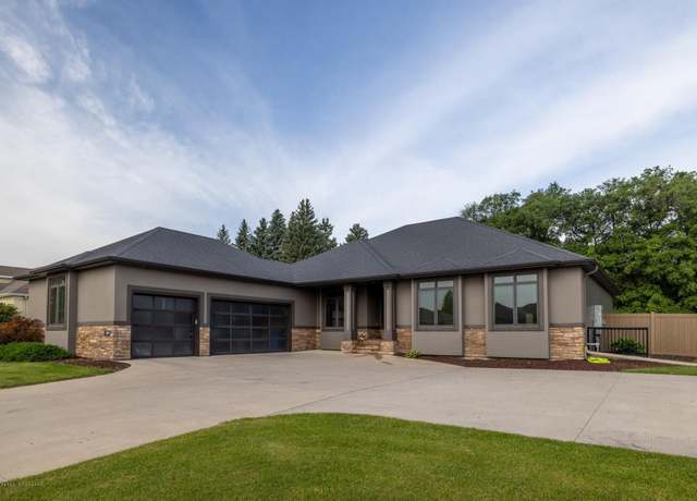 Property at 4109 66 St S, West Fargo, ND 58104, 5 beds, 3 baths